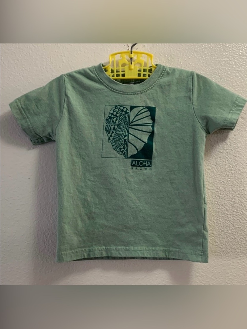 Rabbit Skins Aloha Grown Green Cotton Leaf T-Shirt Hawaii Size 2 Short Sleeve